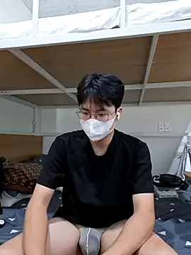 Gwencloudy online show from July 15, 3:29 pm