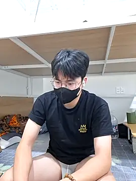 Gwencloudy online show from July 19, 1:39 pm