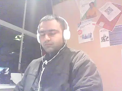 JohnBond009 online show from January 8, 5:37 pm