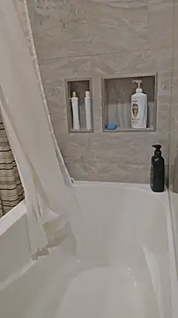 bigdeal698 online show from January 6, 7:01 am