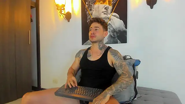 Snapshot of ChrisMiller69 chatting on December 19, 12:13 am ChrisMiller69 online show from December 19, 12:13 am
