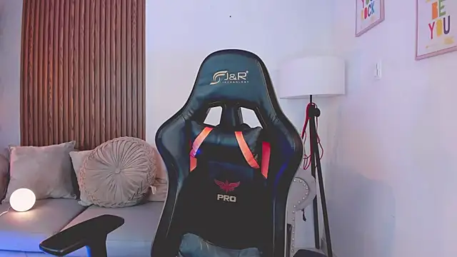 liam collins21 online show from October 28, 11:45 am