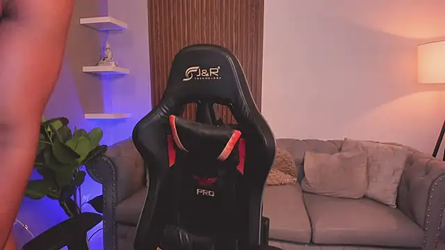 liam collins21 online show from April 22, 11:59 am