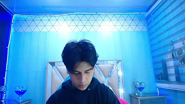 alex 477 online show from November 3, 11:47 am