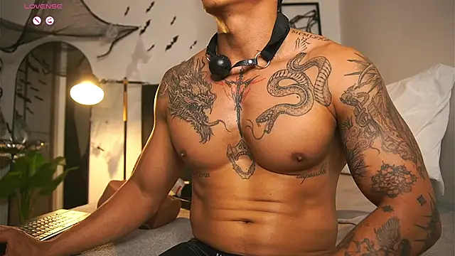 muscle boyhorny online show from October 31, 5:09 am