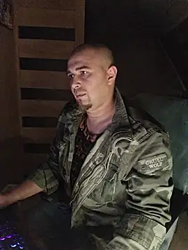 Foxyshaved online show from November 12, 5:24 am