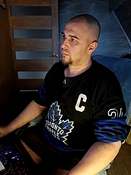 Foxyshaved online show from March 16, 1:04 pm