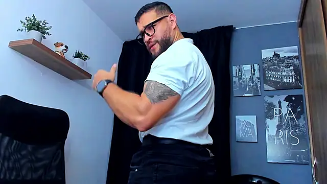 AndrewDiaz online show from October 31, 4:47 am