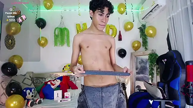 huge armound online show from April 23, 9:36 am