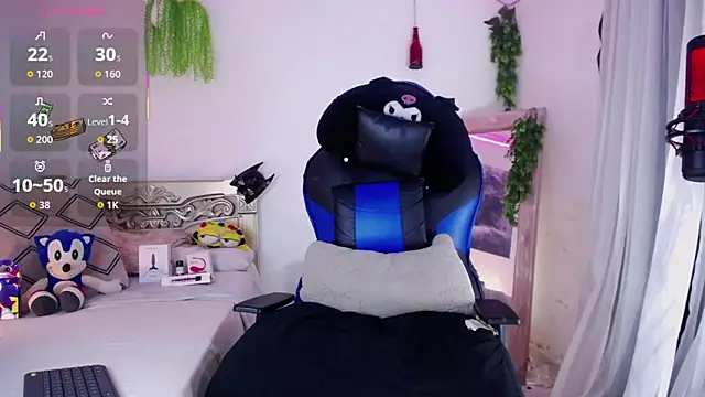 huge armound online show from April 8, 5:19 am