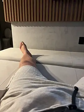 dotlondrina online show from March 21, 3:10 am