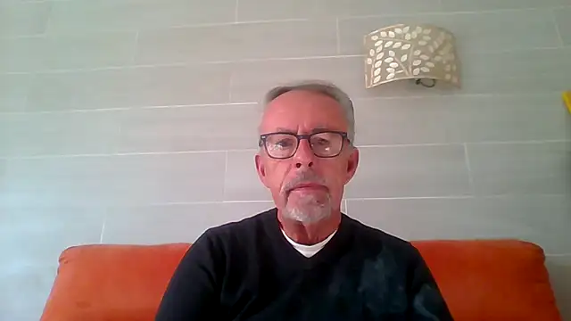 tuggy59 online show from December 4, 9:38 am