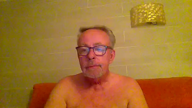 tuggy59 online show from June 9, 3:52 am