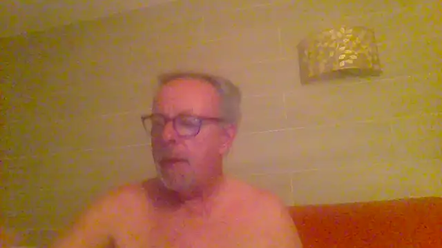 tuggy59 online show from April 23, 5:01 am