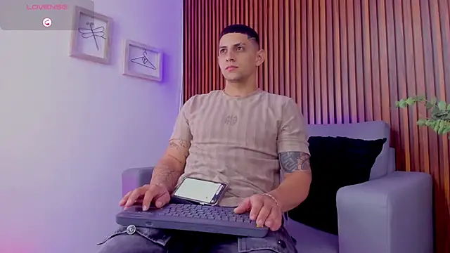 Alex cute77 online show from April 22, 12:43 pm