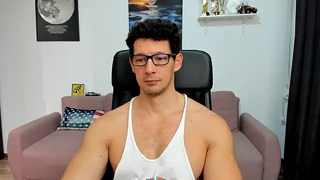 BrutusK08 online show from December 14, 8:21 am