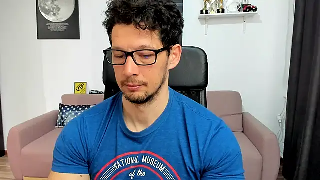 BrutusK08 online show from February 26, 7:32 am