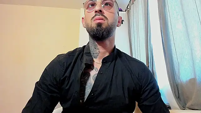 Baddfuckerr online show from January 17, 8:13 am
