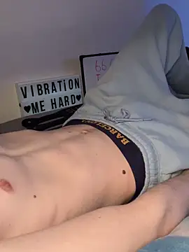 secret dream415 online show from April 23, 8:00 pm