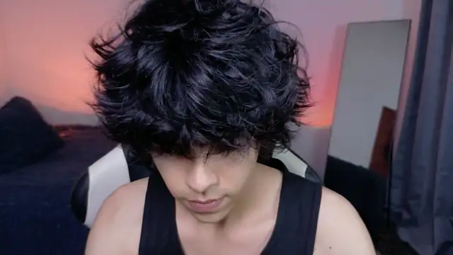 Alan26  online show from April 25, 3:20 am