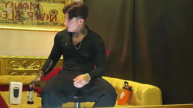 dantecoppolaa  online show from April 25, 12:02 am