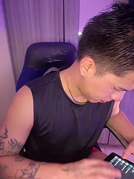 Niicky1  online show from April 12, 3:46 pm