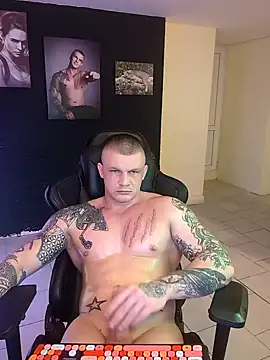 Snapshot of MrrKray chatting on December 22, 8:58 pm MrrKray online show from December 22, 8:58 pm