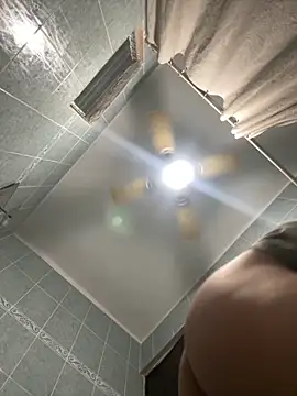 Magicerosxx69 online show from November 3, 7:45 am