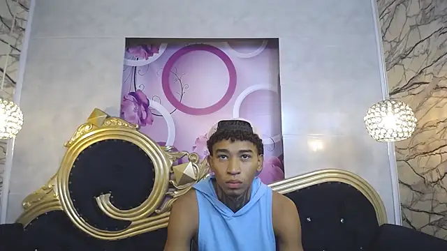 Snapshot of sexy_blacks_ chatting on January 14, 11:31 am sexy blacks online show from January 14, 11:31 am