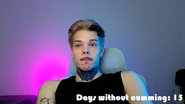 DENIS HERE online show from April 18, 9:33 am