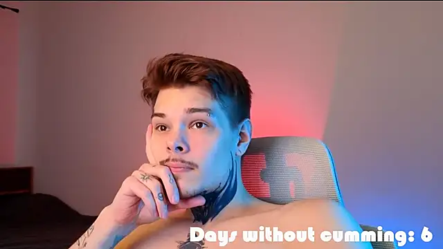 DENIS HERE online show from February 25, 5:19 am