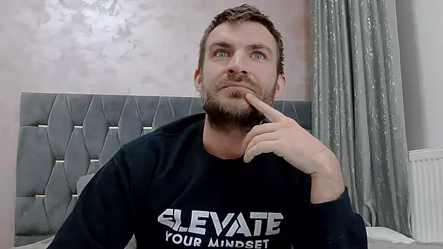 10in deluxe online show from March 7, 10:13 am