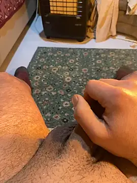 azginnn35 online show from March 4, 1:34 am