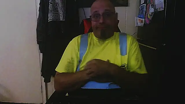 Snapshot of KrazyLegz chatting on September 23, 8:52 pm KrazyLegz online show from September 23, 8:52 pm
