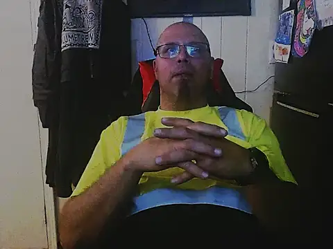 Snapshot of KrazyLegz chatting on September 24, 10:08 pm KrazyLegz online show from September 24, 10:08 pm