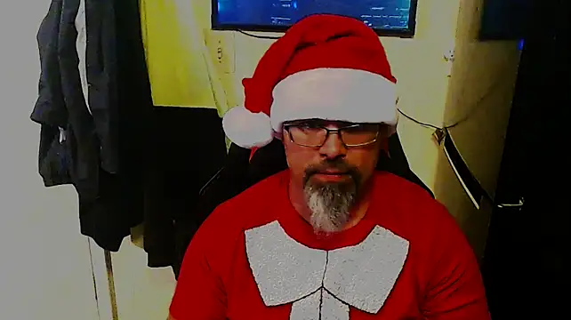 Snapshot of KrazyLegz chatting on December 24, 8:05 pm KrazyLegz online show from December 24, 8:05 pm