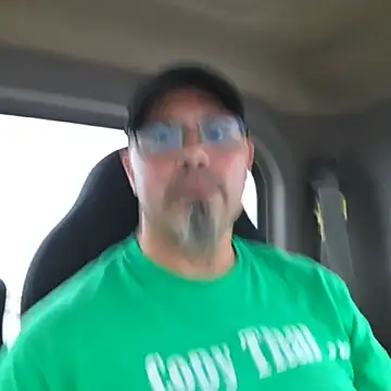 KrazyLegz online show from October 25, 10:33 pm