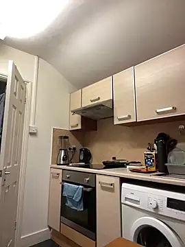 Yourhotboy 42 online show from October 13, 7:20 pm