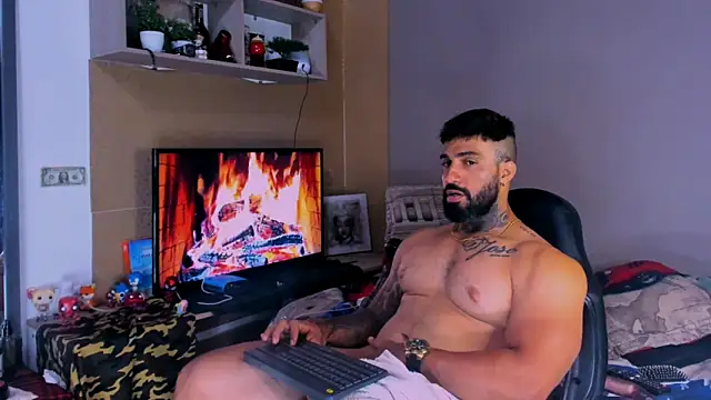 Snapshot of naugthy_dominant chatting on December 8, 2:39 am naugthy dominant online show from December 8, 2:39 am