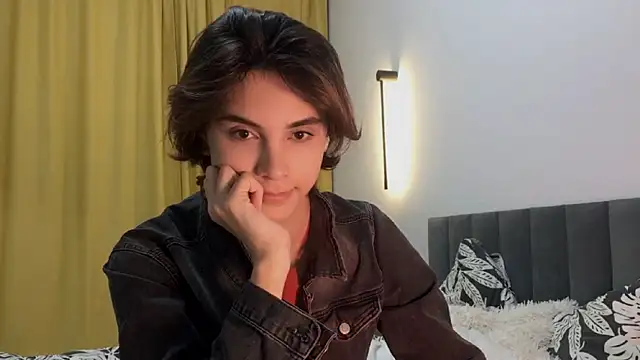 Snapshot of k0sta_ chatting on January 22, 8:06 pm k0sta online show from January 22, 8:06 pm