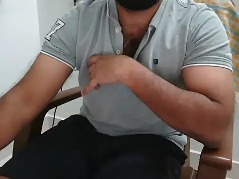 Snapshot of Tamil_Boy28 chatting on February 24, 1:53 pm Tamil Boy28 online show from February 24, 1:53 pm