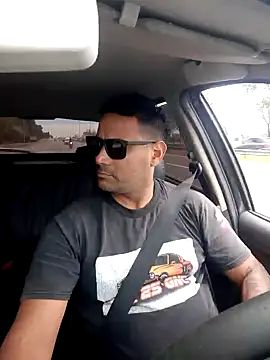 hecwil8 online show from December 30, 3:24 pm