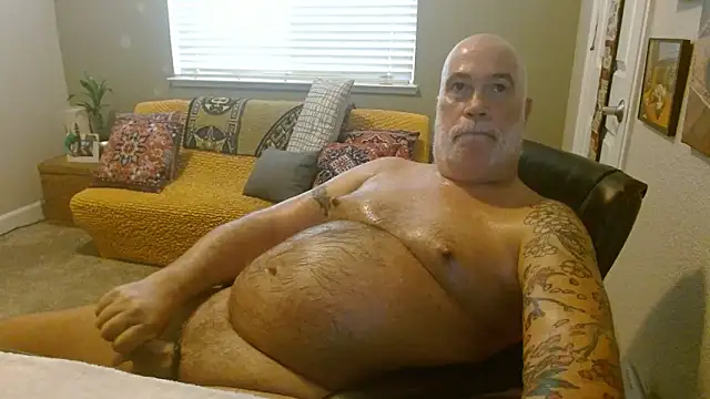 Snapshot of musclebearnips chatting on October 17, 9:08 pm musclebearnips online show from October 17, 9:08 pm