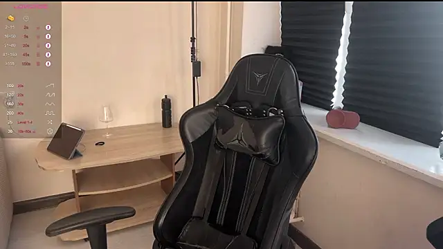 carthylovvve online show from February 6, 12:46 pm