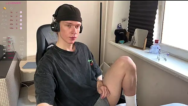 carthylovvve online show from April 20, 3:25 pm