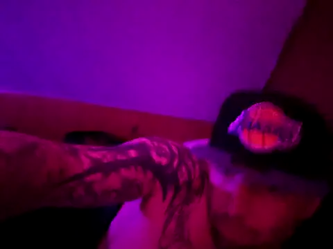 nicedicknicetats online show from September 21, 5:18 am