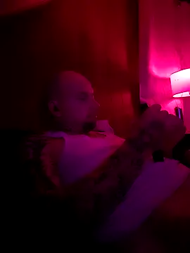 nicedicknicetats online show from September 14, 9:44 am