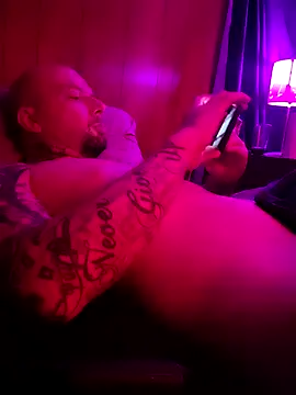 nicedicknicetats online show from September 28, 5:27 am