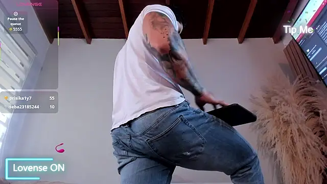 neo dimou  online show from October 21, 12:30 pm