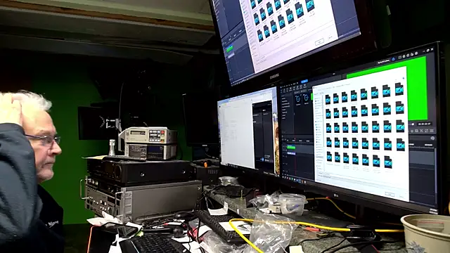 ButtCrackShowing-OOPS online show from April 21, 2:15 am